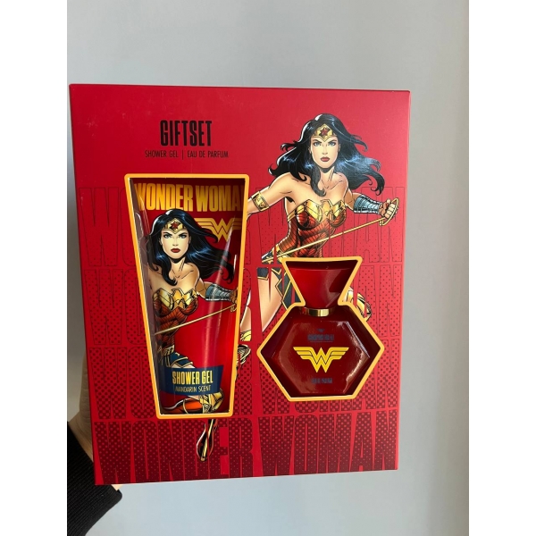 Подарунковий набір для дівчинки Giftset ” Wonder Woman”